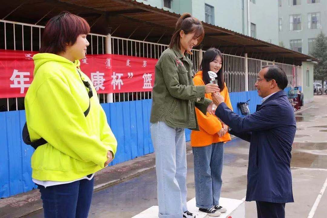 院长1.jpg